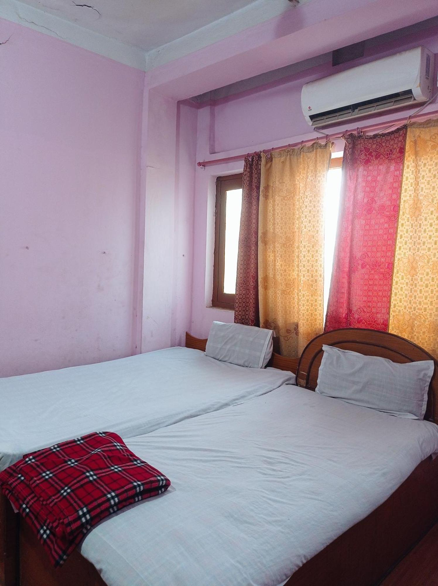 Darshan Namaste Hotel & Lodge Bhairāhawā 외부 사진